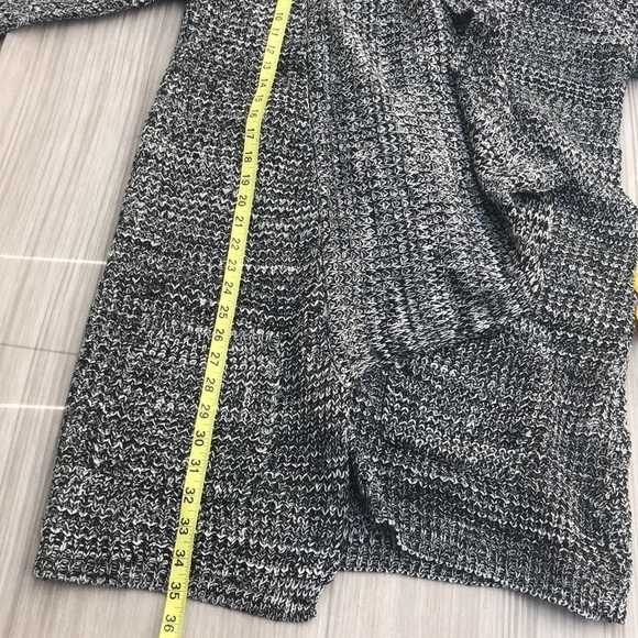 Duster cardigan Sweater Size Medium New - Picture 9 of 10